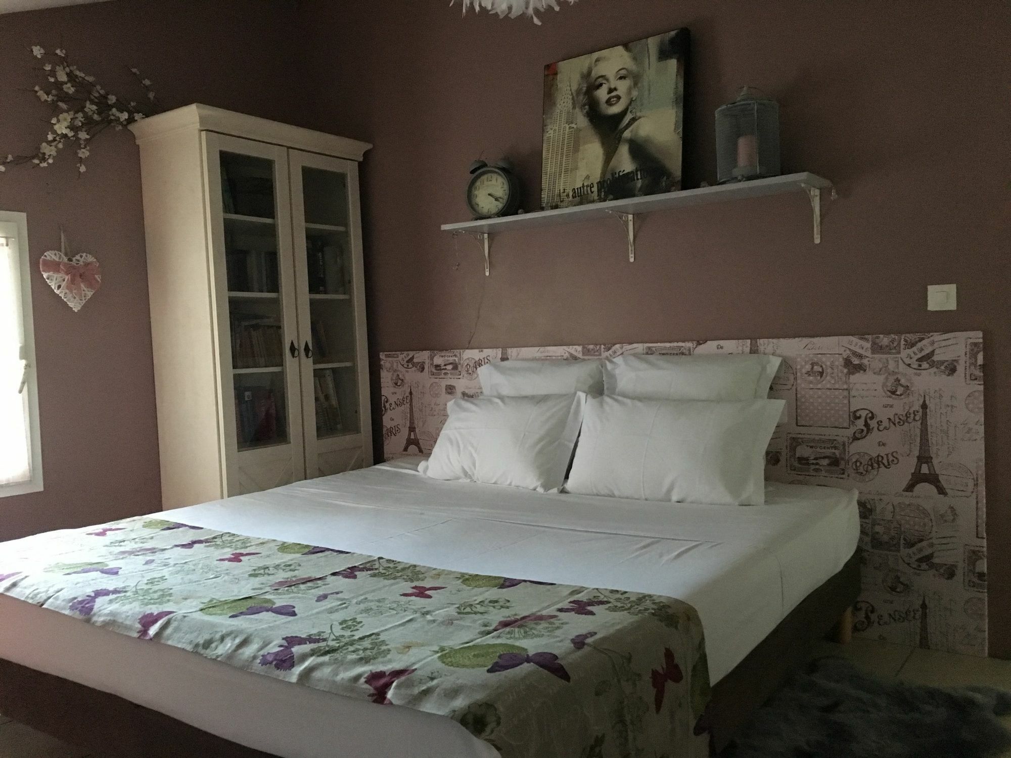House With 5 Rooms In Etang Sale, With Wonderful Mountain View, Enclos Extérieur photo